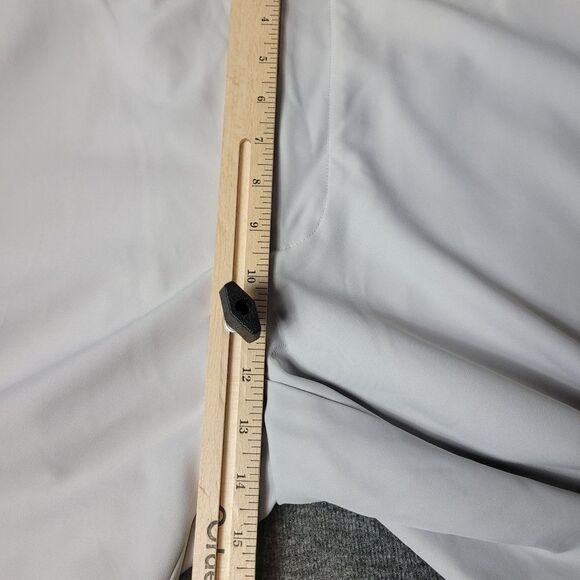 Peter Millar Crown Sport Golf Short Men's Size 38 Performance Ivory Beige - Picture 9 of 9